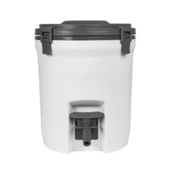 Stanley Adventure Water Jug 2 Gallon 24 Stanley Adventure Water Jug 2 Gallon -Zipp Camping Shop 10 01938 011 2