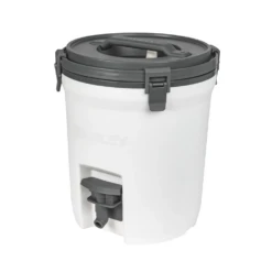 Stanley Adventure Water Jug 2 Gallon 23 Stanley Adventure Water Jug 2 Gallon -Zipp Camping Shop 10 01938 011 3