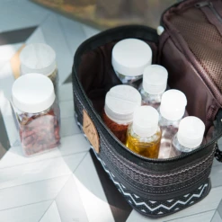 KZM Spicy Box M 10 KZM Spicy Box M -Zipp Camping Shop K9T3K002 04