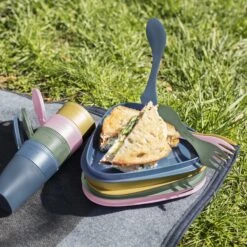 Light My Fire Eat´n Drink Kit BIO For 4 Nature 12 Light My Fire Eat´n Drink Kit BIO For 4 Nature -Zipp Camping Shop aab37a8d72f2268e6bf323982a0948c0