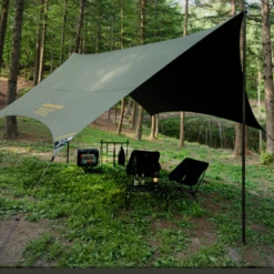 KZM Wild Field Hexa Tarp 13 KZM Wild Field Hexa Tarp -Zipp Camping Shop lifestyle 1
